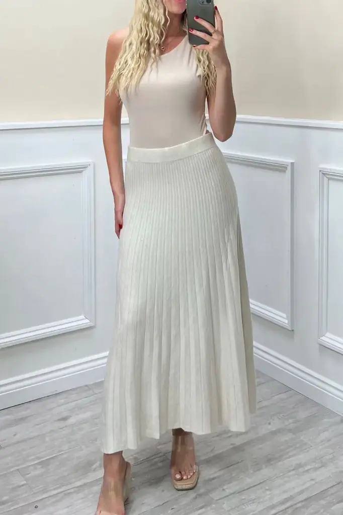 Elasticated Waist, Knitted , Pleated (Khaki)