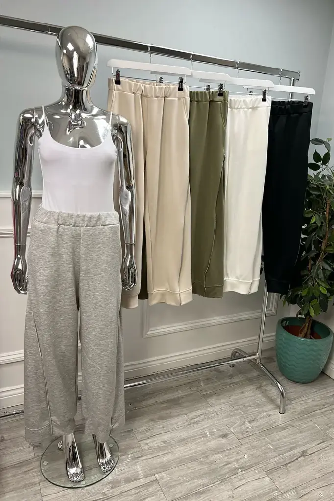 Elasticated Waist, Side Zip Detailed, Two Pocket Trouser. (Khaki)